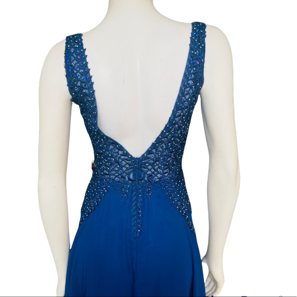Formal Dress Gown Gianni Bini Appliqué Bodice Embellished Dress - Picture 4 of 10